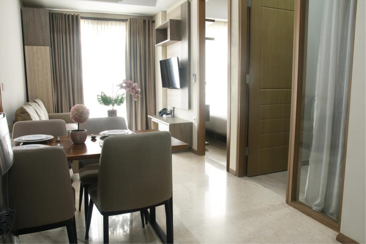 Graha Makara Suite Hotel & Residence Чикаранг Екстериор снимка