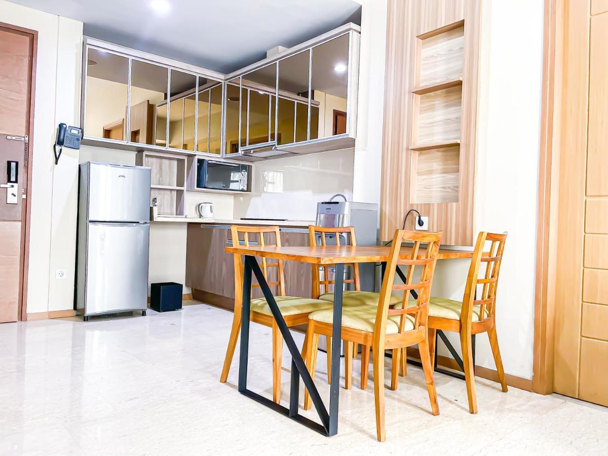 Graha Makara Suite Hotel & Residence Чикаранг Екстериор снимка
